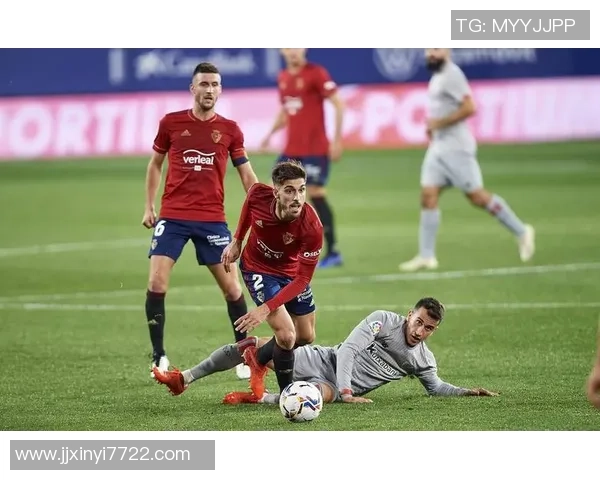 谢周三与女王巡游历史交锋记录分析与战绩回顾